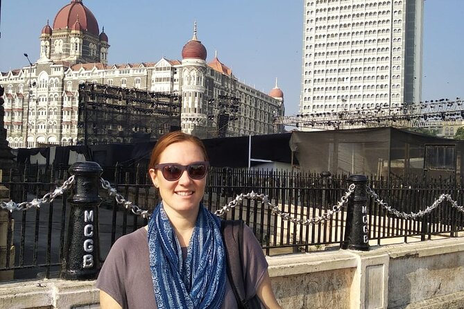 Mumbai Private City Sightseeing with Slum Tour - Hanging Gardens and Marine Drive: sunset-ready views with breathing space