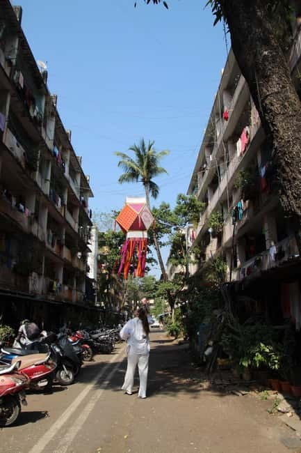 Mumbai: Private Sightseeing Tour with Top Highlights - Banganga Tank, a Jain temple pass, and Hanging Gardens views