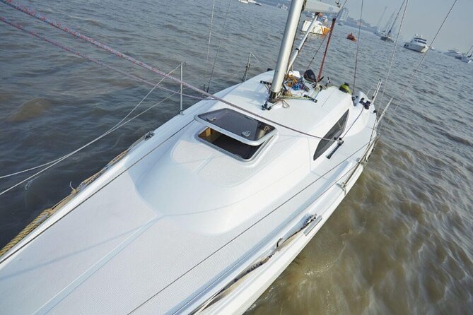 Mumbai Private Sunrise/Sunset Sailing 8ppl Boat Tour - Why a Gateway of India private sail feels different at sunrise or sunset