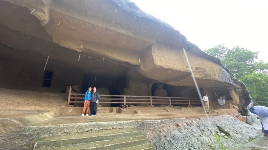 Mumbai: Private tour for Kanheri Caves and Golden Pagoda - The ferry to Gorai: the quick transfer that changes the vibe
