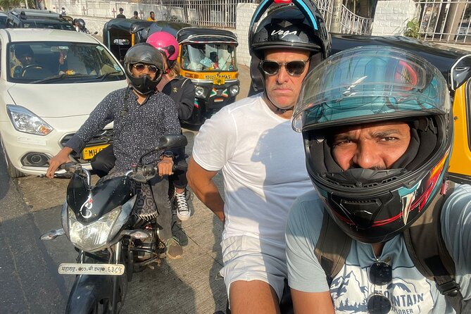 Mumbai Sightseeing By Motorbike - Marine Drive and the Gateway of India: waterfront icons from street level