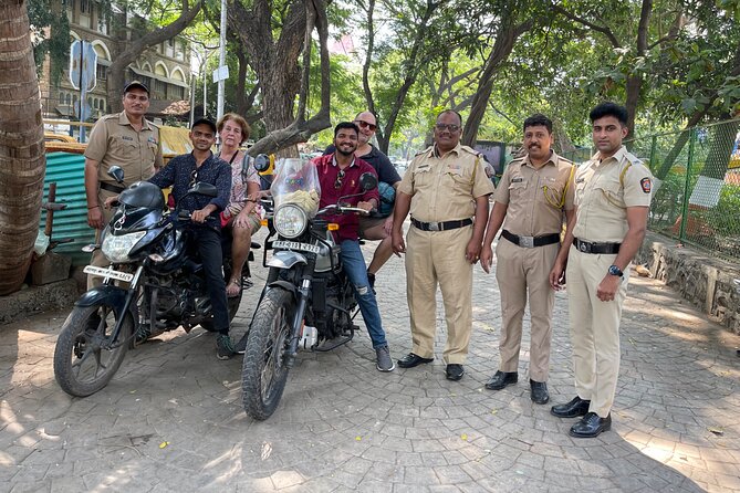 Mumbai Sightseeing By Motorbike - Safety on the back seat: helmets, experienced riders, and how to stay comfortable
