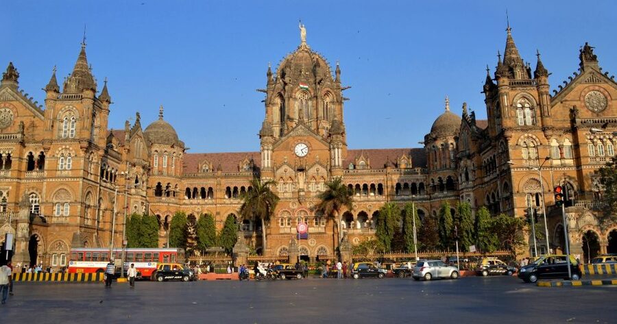 Mumbai: South Mumbai Heritage Walking Guided Tour - How the Guides Turn Buildings Into Stories