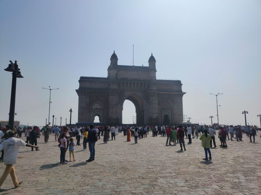Mumbai: South Mumbai Heritage Walking Guided Tour - The University of Mumbai and Bombay High Court: Institutions That Shape Streets