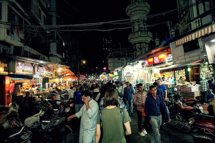 Mumbai: Street Food and Night Markets Tour - Moving Through the City: Walk, Cab, and the Logic Behind It