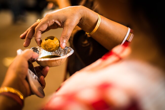 Mumbai: Street Food Tour - Girgaon Chowpatty: Vegetarian Street Food by the Water