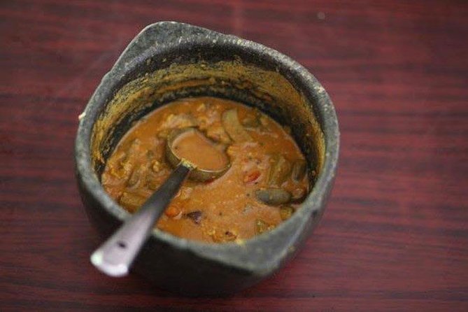 Neighborhood Market Tour & South Indian Cooking Class in Chennai - Iyer Sapaad Meal on a Banana Leaf: What You Eat and Why It Matters