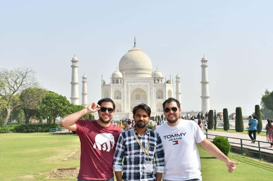New Delhi: Premier Taj Mahal, Agra Fort & Baby Taj Tour - Value check: express entry, private guide, and about $9 per person