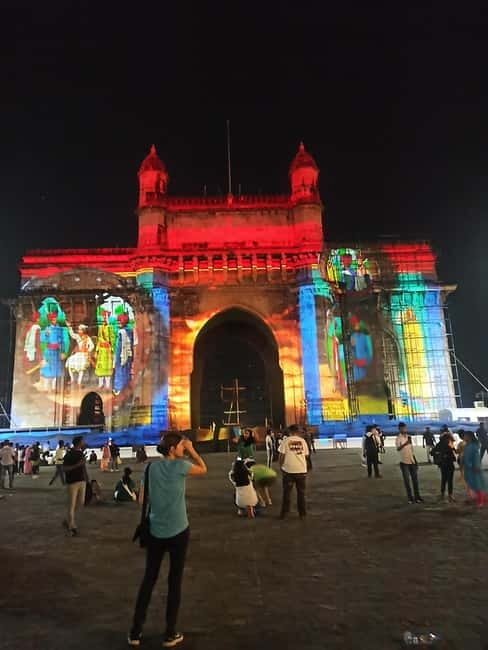 Night Tour: Mumbai’s Nights & Buzzing Bazaars - Comfort, pickup timing, and the cruise terminal meeting point