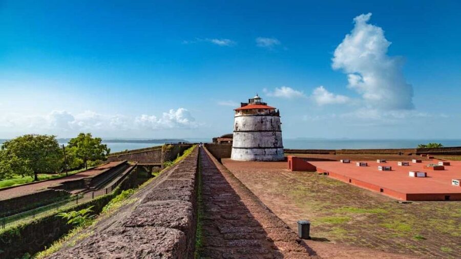North Goa: Private Full-Day Tour with Pickup and Drop-Off - Aguada Lighthouse, one of Asia’s older lights