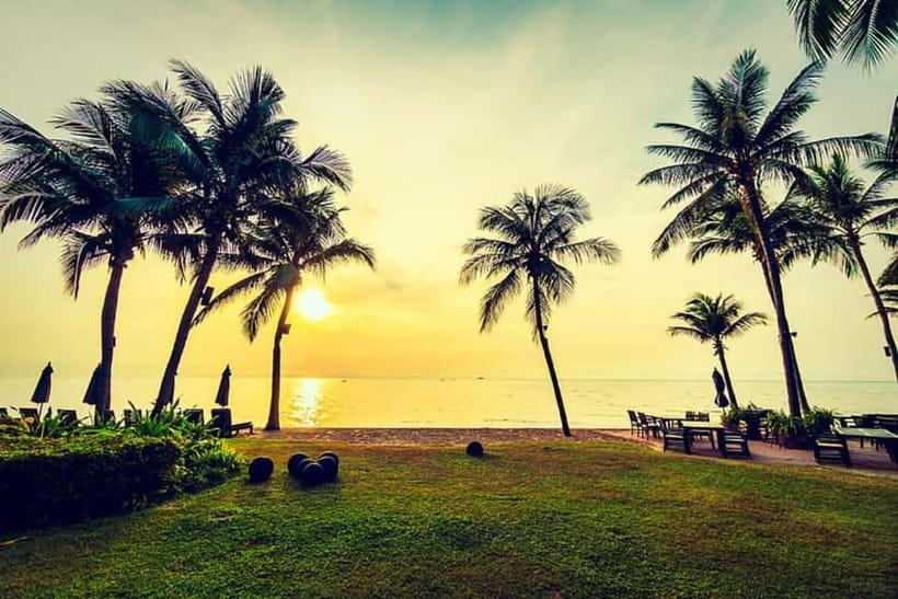 North Goa: Sightseeing Tour Sharing Coach - Fort Aguada, Lighthouse Views, and Sinquerium Fort