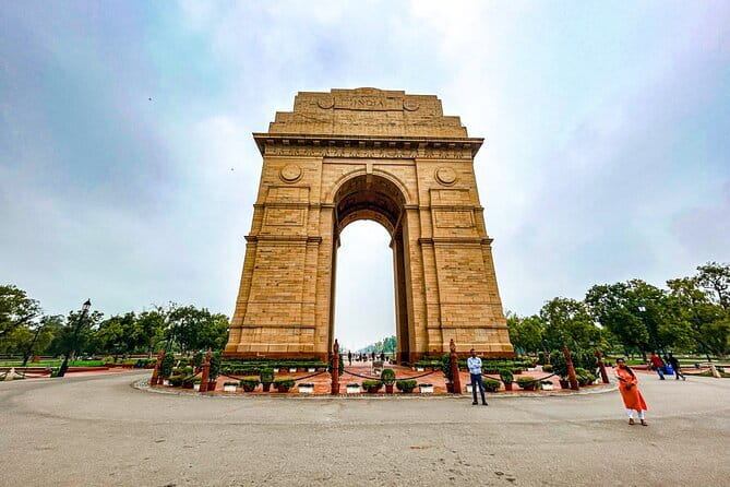 Old and New Delhi Delights Food, Culture and Heritage Tour - Why This 8-Hour Delhi Loop Works for First-Timers