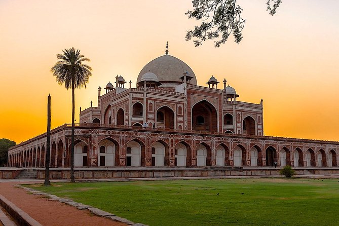 Old and New Delhi Full Day or Half Day Tour - Best of Delhi City - Chandni Chowk by rickshaw, Jama Masjid, and the Red Fort outlook
