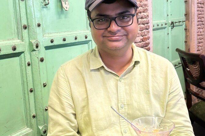 Old Delhi Heritage Walking Tour - A half-day route that goes from Jama Masjid to Khari Baoli