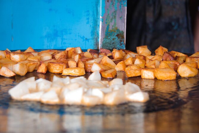 Old Delhi Street Food Tour - Metro, Rickshaw, and Walking: How the 4 Hours Actually Feels
