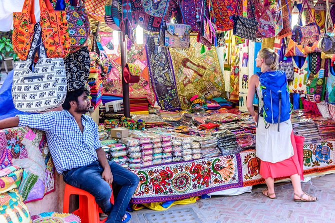Old Delhi Street Food Tour – Explore Spices in Chandni Chowk - Naughara’s nine Jain havelis: a calmer pause inside the city
