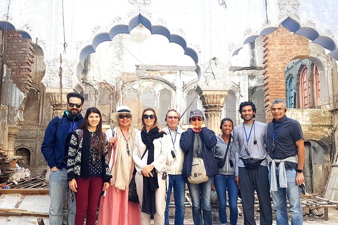 Old Delhi - Walking Tour with wireless audio head sets for live commentary - Key Things You’ll Notice on This Old Delhi Walk