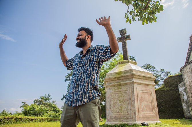 Old Goa Heritage & Culture E-Bike Tour - Snack stop at one of Goa’s oldest bakeries