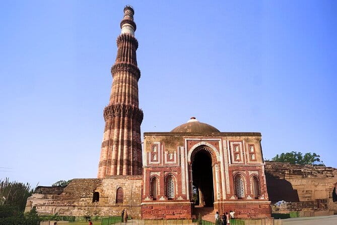 Old & New Delhi City Private Tour - Half Day or Full Day Options - Humayun’s Tomb: Mughal power made walkable