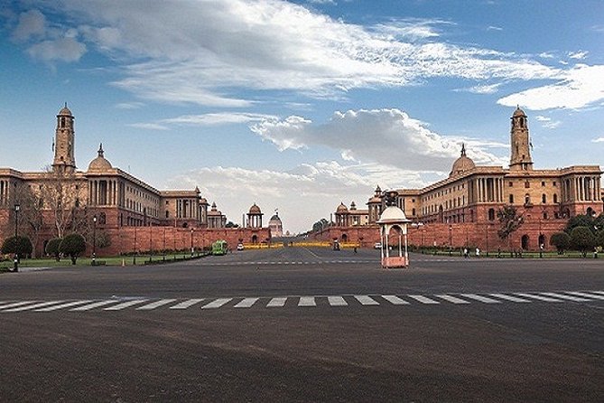 Old & New Delhi Private City Tour with transfers - Qutub Minar and the Lotus Temple detail you should confirm