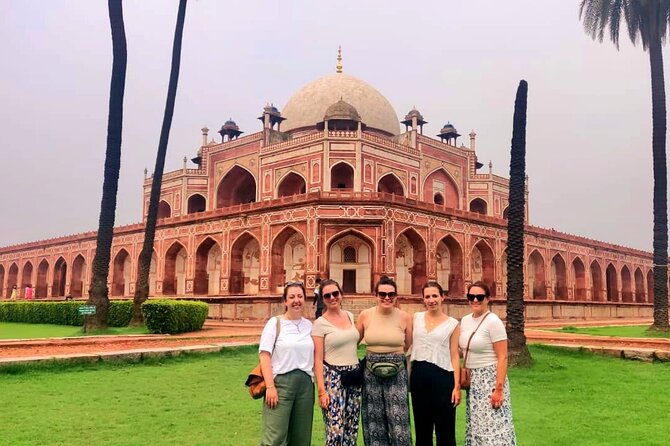 Old & New Delhi Private Tour - Half or Full Day (Rated Excellent) - Qutub Minar: the UNESCO start that sets the tone