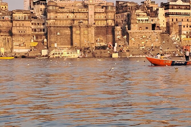 One Day Admirable tour in Varanasi Private Guided Tour - Banaras Ghats Walking Break: Seeing the Steps, Not Just the Signs