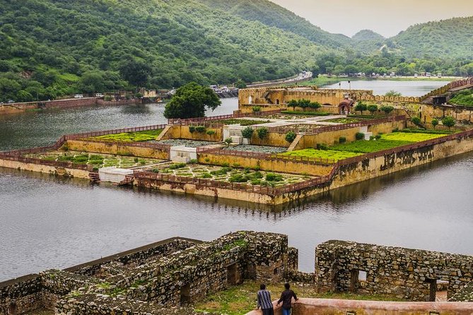 One Day Local Sightseeing of Jaipur - How this 8-hour Jaipur loop works from Hawa Mahal Road