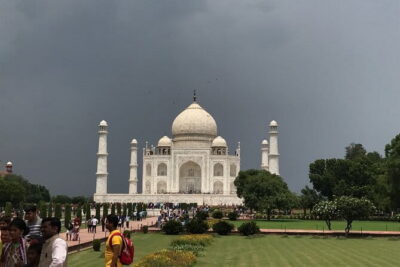 One-Day Private Taj Mahal Tour From Mumbai