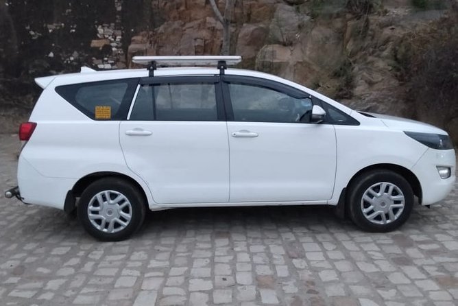One-Way Transfers assistance Agra to Delhi Drop - Meet Your Driver at Hotel Reception, Then Get Moving Fast