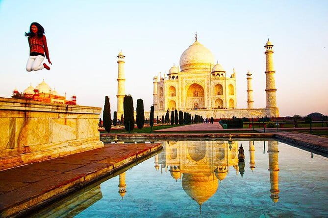 Overnight Agra Tour From Ahmedabad with Return Flights - Overnight in Agra: getting your second day without stress