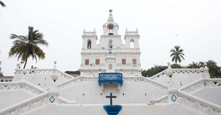 Panaji: Fontainhas Neighborhood Cultural Guided Walking Tour - Before you go: meeting point, timing, and what to pack