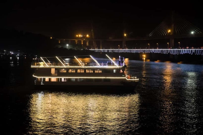 Panaji: Sunset Boat Party with Bollywood DJ and Dance Shows - Key things I’d clock before you go