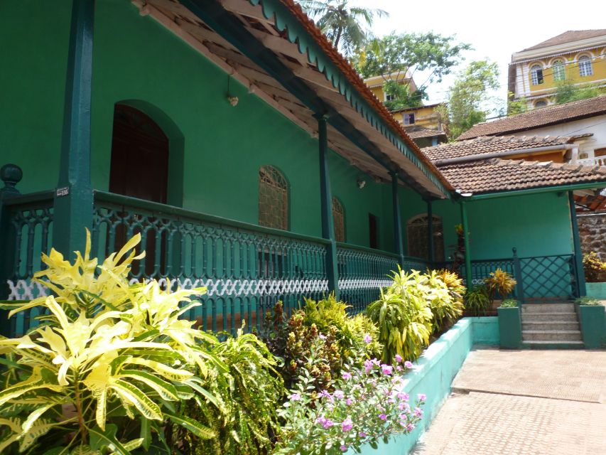 Panjim: Guided Walk Tour of Portuguese-Influenced Goa - A Quick Art Gallery Stop, Then the Route Gets More Social