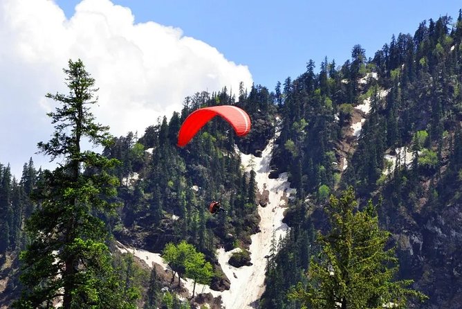 Paragliding in Kullu Manali - Key things that make this paragliding run in Manali worth it