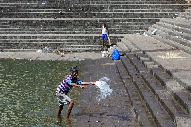 Premium Mumbai Sightseeing Tour - Marine Drive and Girgaum Chowpatty: The Famous Walk, Without the Guesswork