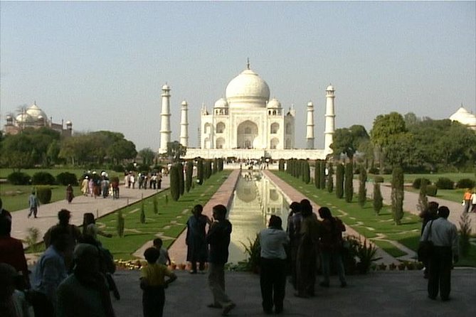 Private 2-Day Tour to Taj Mahal, Agra from Goa with Both side Commercial Flights - Agra Fort: Red Sandstone and Mughal-Era Architecture