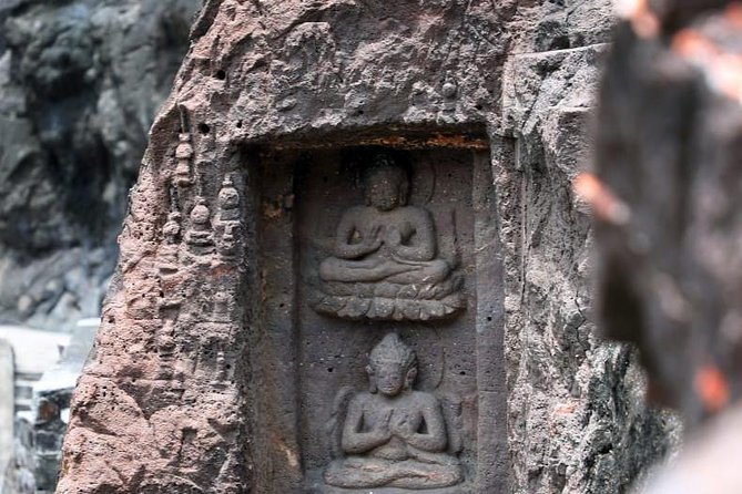 Private 2 Days Tour: Ajanta Ellora Caves and Aurangabad City - Day 1 at Ajanta: Buddhist cave monasteries and the 3-hour window