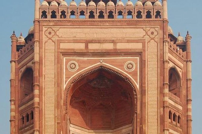 Private 4-Day Wildlife & Taj Mahal Tour from Jaipur to Delhi - Day 4 in Delhi: Jama Masjid cycle rickshaw and the Mughal to modern mix