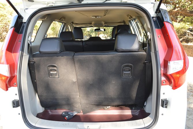 Private A/c Transfer Mount Abu To Udaipur ( 6 Seat A/c Suv) - Door-to-door pickup and drop-off in Udaipur