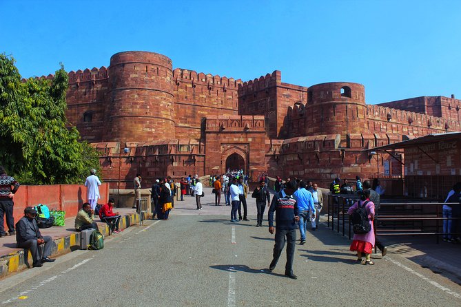 Private Agra Local Sightseeing Tour by Car and Driver - Lunch Break and Shopping Time Without Losing the Plot