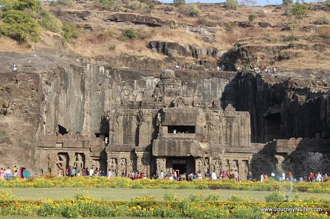 Private Ajanta Ellora Guided Day Tour All Inclusive Skip Line - Ajanta Caves: how a guided visit makes the paintings and halls click
