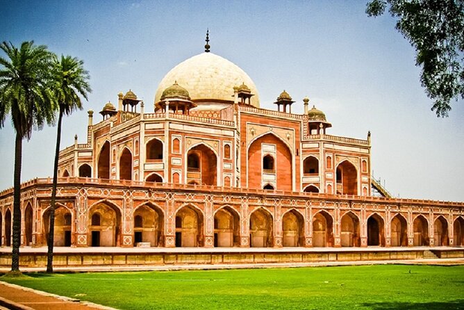 private Car and Driver for Golden Triangle Tour 4Days - Day 3 Jaipur: Amber Fort Ramparts, City Palace, Jantar Mantar, Hawa Mahal