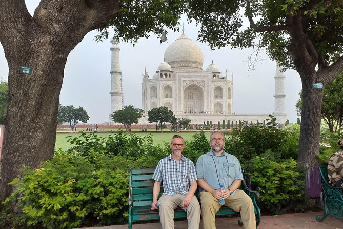 Private Day Tour of Taj Mahal by India's Fastest Train or Car - All Inclusive - Lunch break at a 5-star style restaurant (and how the option works)