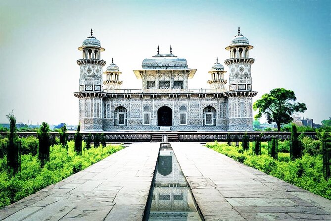 Private Day Trip from Jaipur Taj Mahal and Fathepur Sikri - Price and value: what $63.55 per person really buys