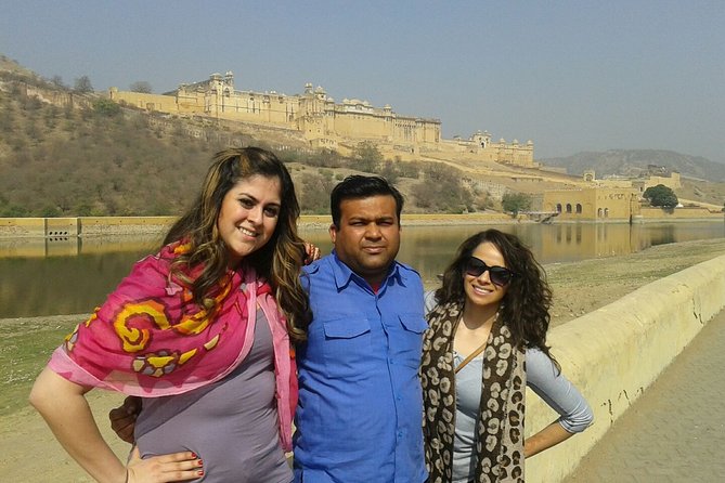 Private Day Trip to Jaipur from Delhi via Expressway - Hawa Mahal: the iconic facade and how to plan your photo moment