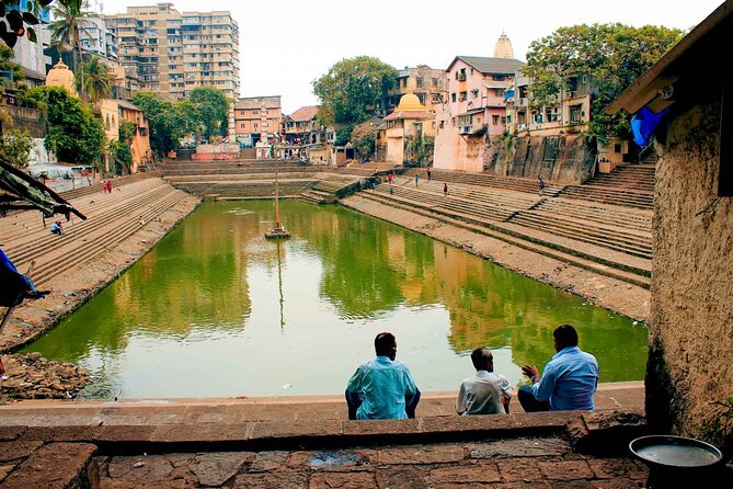 Private Dharavi Slum and Sightseeing Tour - Crawford Market, CST, and the art of a quick landmark stop