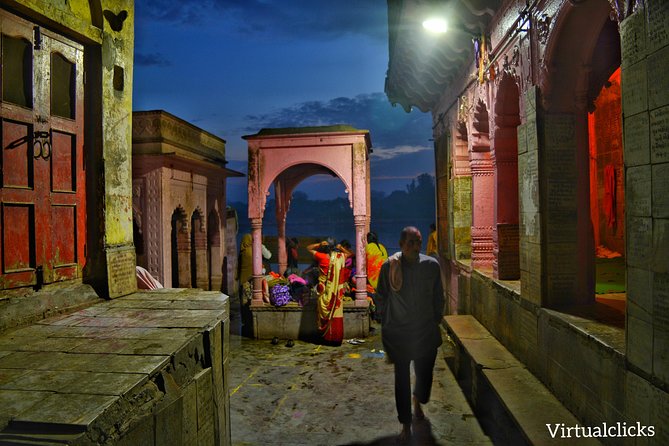 Private Exclusive Mathura & Vrindavan Tour from Agra (All-Inclusive) - Stop 4: Shri Banke Bihari Temple (The One You Keep Hearing About)