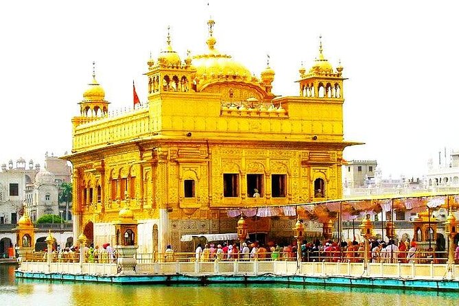 Private Full-Day City Tour of Amritsar visit Golden Temple with Wagah Border - Saragarhi Memorial and Gurudwara Ramsar Sahib: A Battle With Real Names