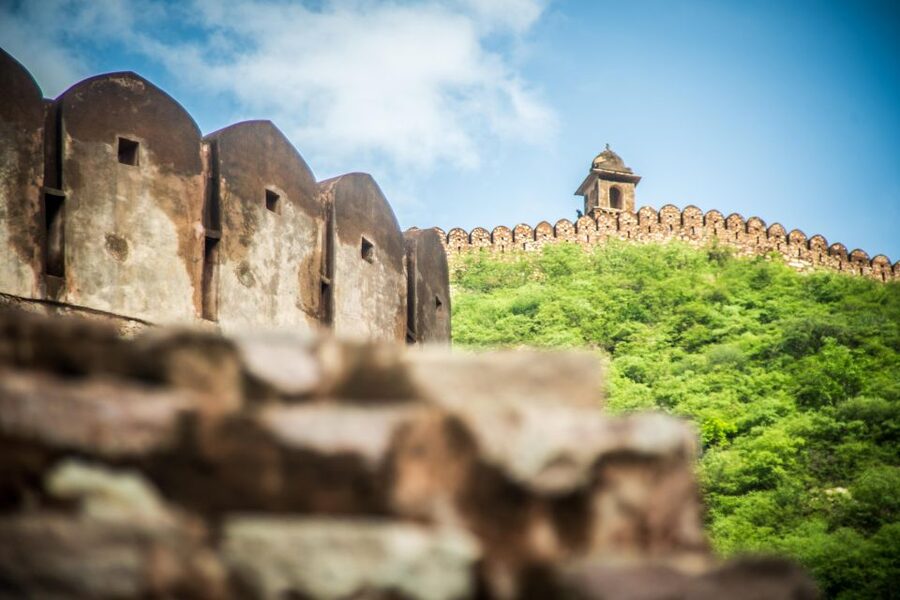 Private Full-Day Jaipur Guided Tour with Monkey Temple - City Palace: museum pieces and a residence that still lives on