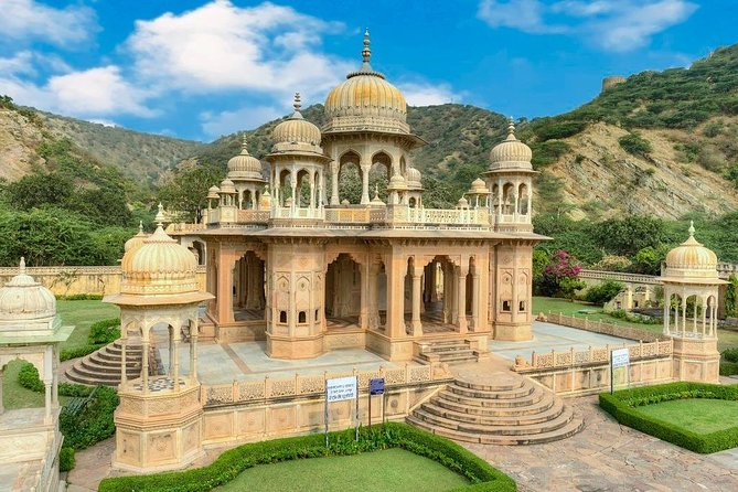 Private Full-Day Jaipur Sightseeing Tour by Car with Driver - Royal Gaitor Tumbas: A Calm Break From the City Rush